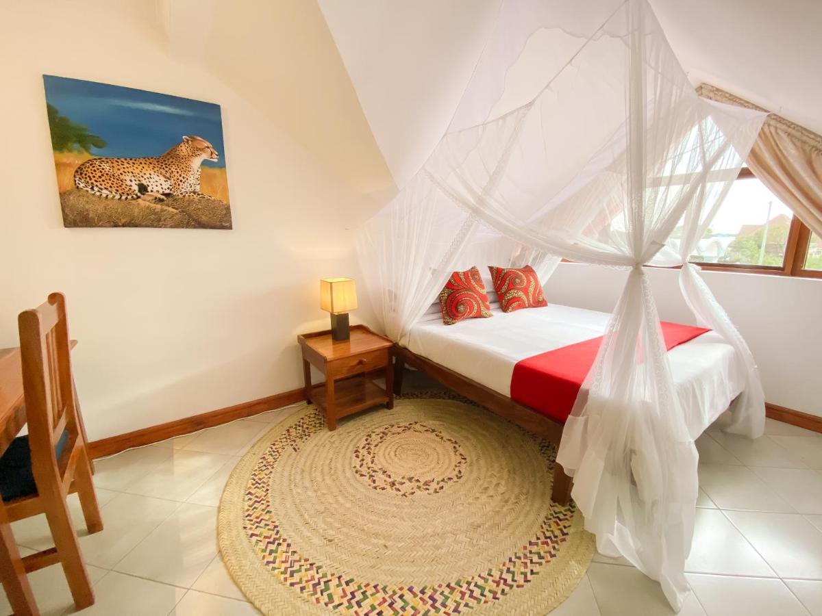 Heart Of Africa Lodge Аруша Екстер'єр фото